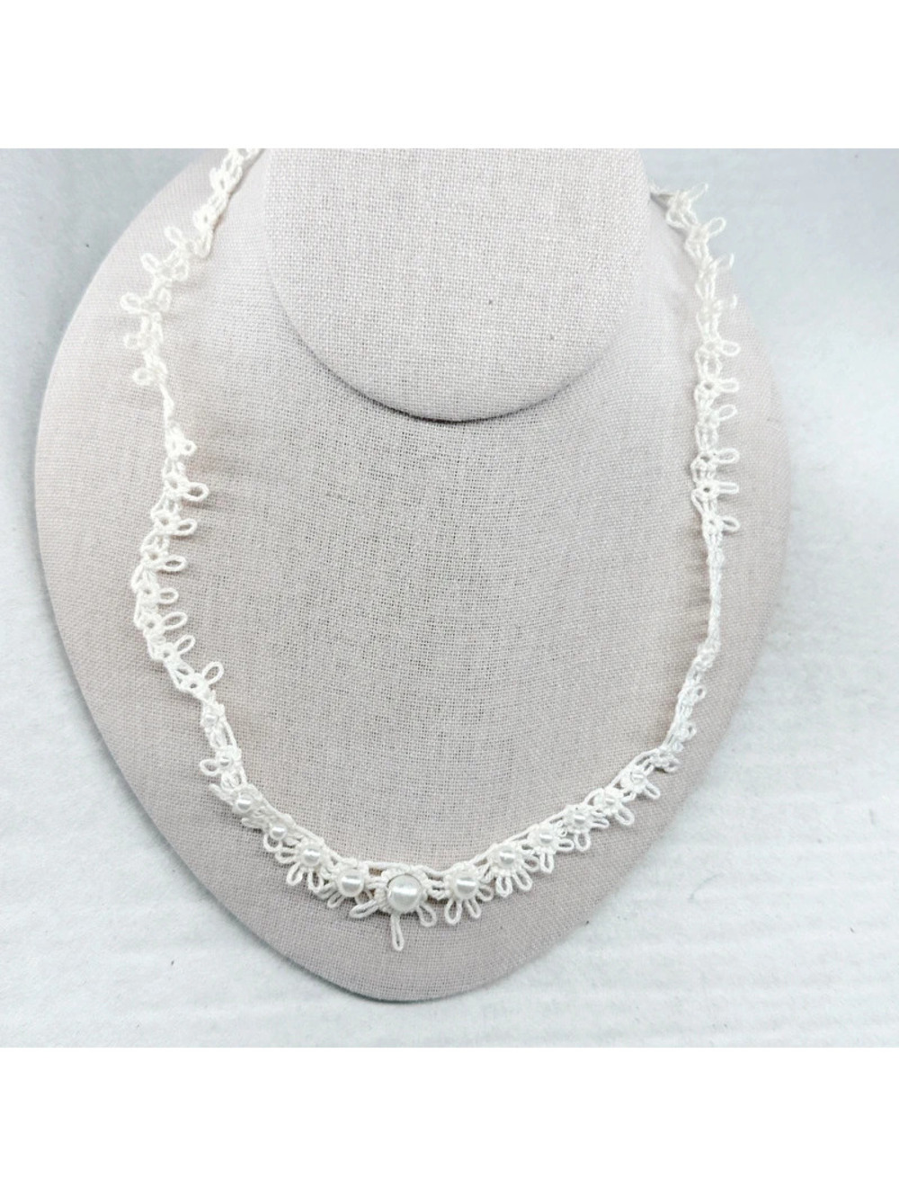 184u. Cottagecore Faux Pearl Necklace Ivory